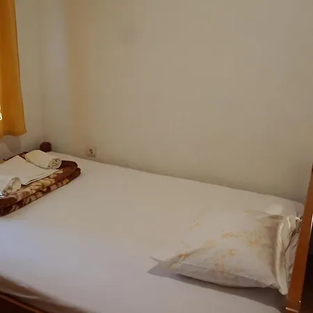House * Zuljana