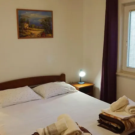 House Apartment *