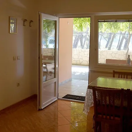 Apartment House *