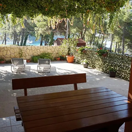 Apartment House Zuljana